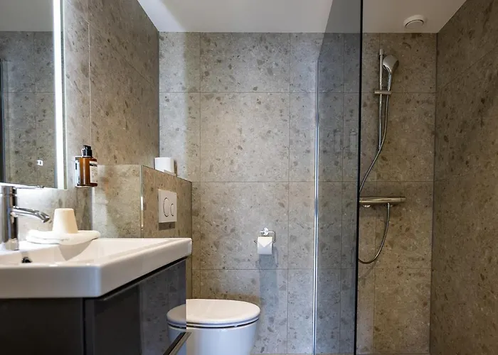 Royal نوردفيك